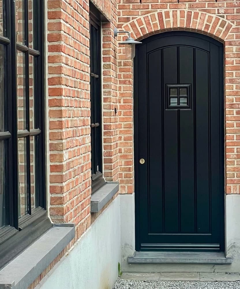 Lakwerken aan houten interieurelementen — vacature schilder bij Fresh Decor Limburg